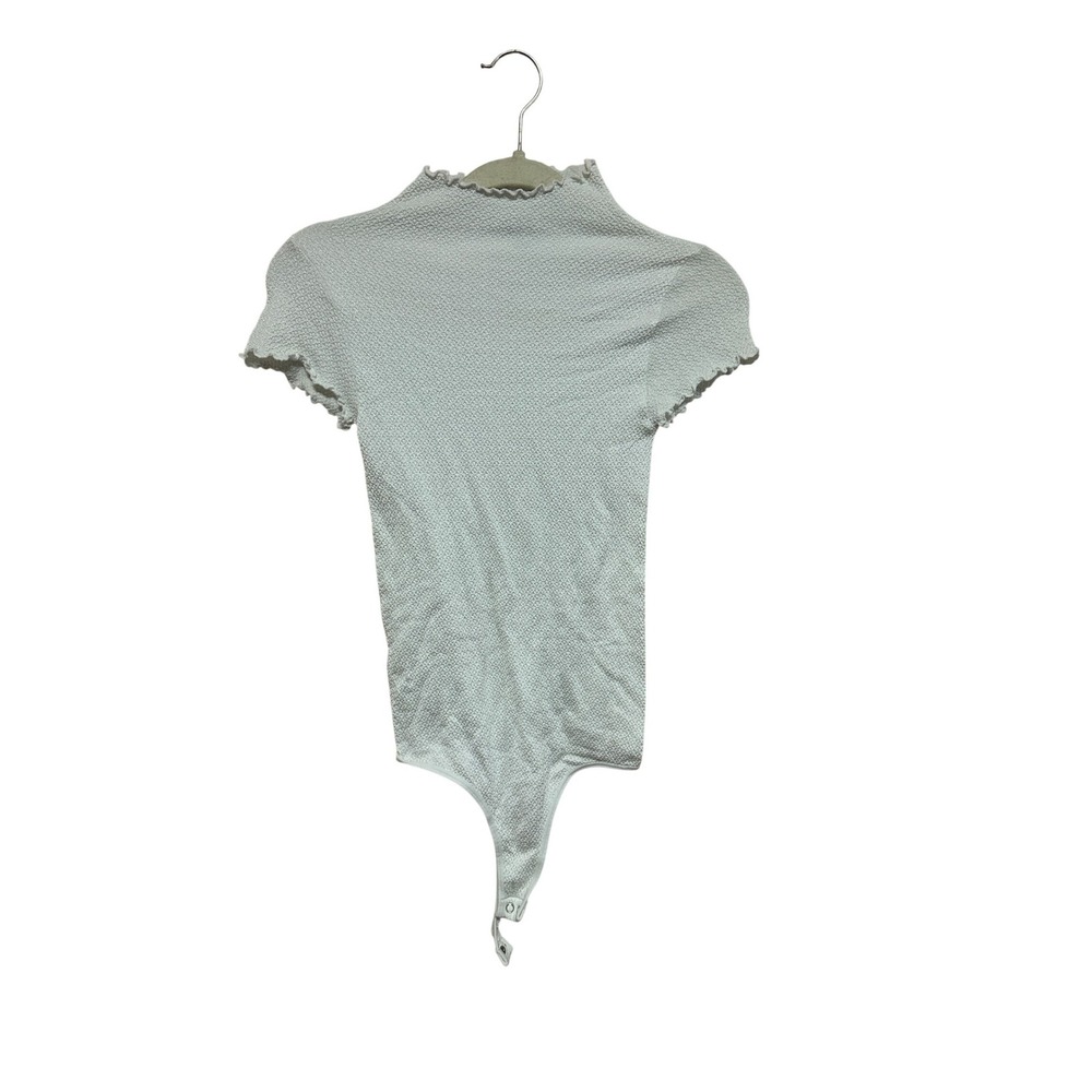 Chelsea & Violet Womens M/L Cream Ivory Stretch Popcorn Knit Bodysuit One Piece